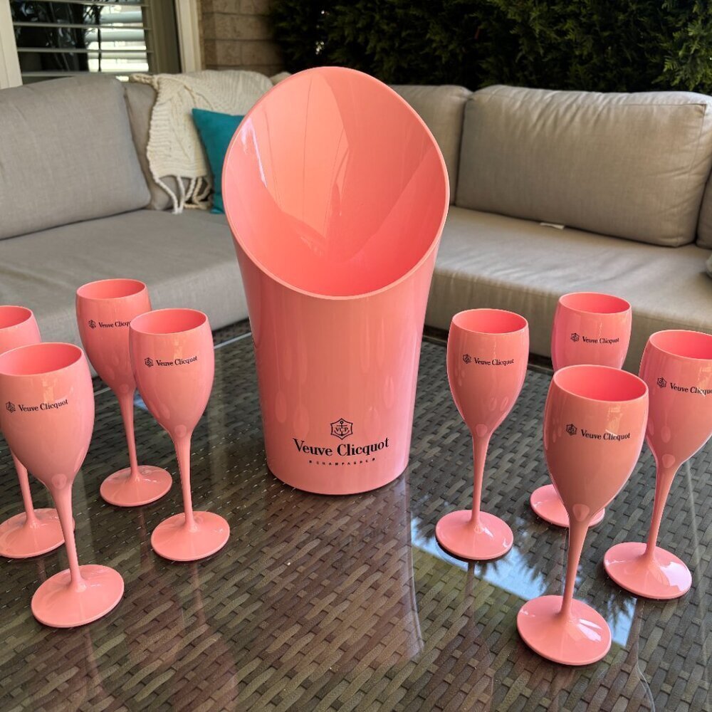 *NEW* Veuve Clicquot Set - 1 Pink Champagne Bucket & 8 Pink Flutes - Picture 5 of 5